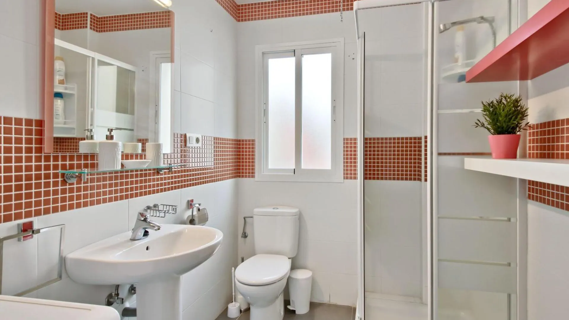 Apartamento Terraza Privada 2D Malaga Centro 0*,  Spain